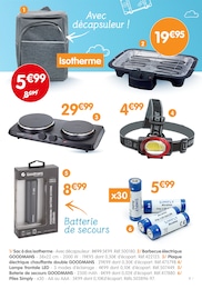 Offre Table Cuisine dans le catalogue B&M du moment à la page 11