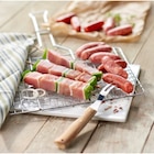 Plateau grill brochettes de porc, chipolas et merguez CARREFOUR Le Marché en promo chez Carrefour Market Plateau grill brochettes de porc, chipolas et merguez CARREFOUR Le Marché dans le catalogue Carrefour Market